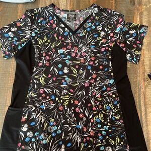 Cherokee Iflex Flowered Scrub Top XL. Chest 42 " Black